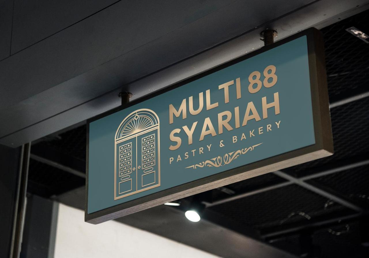 Multi 88 Syariah Hotel Jakarta Exterior photo